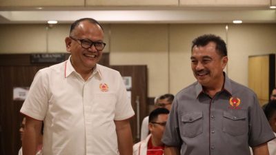 Kota Bekasi - Wakil Wali Kota Bekasi Abdul Harris Bobihoe bersama Ketua KONI Jawa Barat, M Budiana. Foto: Ist/Gobekasi.id.