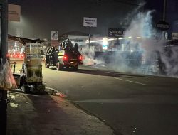 Kerusuhan Pecah di Pondok Gede, Polisi Tembakkan Gas Air Mata