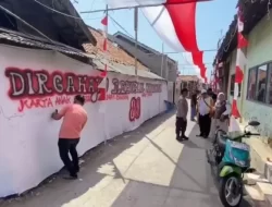 Warga Karangsambung Bentangkan Bendera Merah Putih Sepanjang 1 Kilometer Sambut HUT ke-80 RI