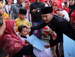 Khitanan Massal Warnai Hari Jadi ke-75 Kabupaten Bekasi