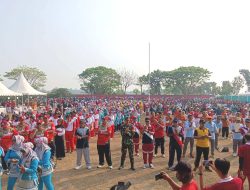 3.000 Warga Ikuti Lomba Gerak Jalan di Sukawangi Meriahkan HUT Bekasi dan RI