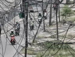 Kabel Semrawut di Kota Bekasi, Ancaman yang Tak Kalah Darurat dari Persoalan Sampah