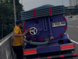 Dugaan Praktik Ilegal di Balik Pembuangan Limbah Tinja ke Sungai Ciliwung