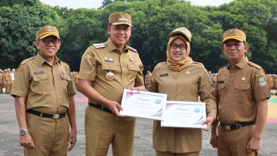 Kota Bekasi - Penghargaan pertama datang dari Kementerian Kesehatan RI atas keberhasilan Kota Bekasi meraih Cakupan Imunisasi Kejar Zero Dose Tertinggi Pertama pada kegiatan “Sepekan Mengejar Imunisasi” yang digelar serentak dalam rangka HUT Kemerdekaan RI ke-80 dan Hari Anak Nasional 2025. Foto: Ist/Gobekasi.id.