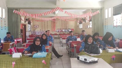 Kota Bekasi - Para guru mengikuti Diklat untuk memperebutkan kursi Kepala Sekolah di Bekasi. Foto: Ist/Gobekasi.id.