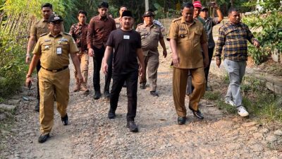 Warga Bekasi Mengeluh Jalan Rusak Parah, Bupati Ade Bilang Begini …