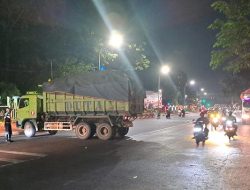 Bekasi Larang Truk Tanah Melintas 20 Jam Sehari