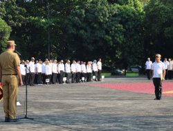 ASN Bekasi Kompak Pakai Putih, Wali Kota dan Wakilnya Tetap Berseragam Dinas