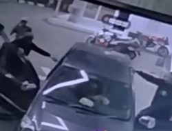 Perempuan Menangis Histeris di Bekasi, Diduga Korban Perampasan Mobil