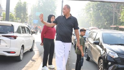 Kota Bekasi - Wali Kota Bekasi, Tri Adhianto memimpin aksi bersih-bersih dalam rangka World Clean Up Day (WCD) 2025, Sabtu (20/9/2025). Foto: Ist/Gobekasi.id.