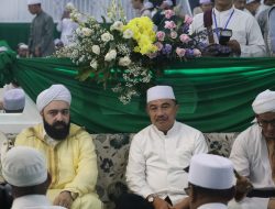 Wawali Bekasi Abdul Harris Hadiri Maulid Nabi di Majelis Habib Ahmad, Disambut Ribuan Jamaah