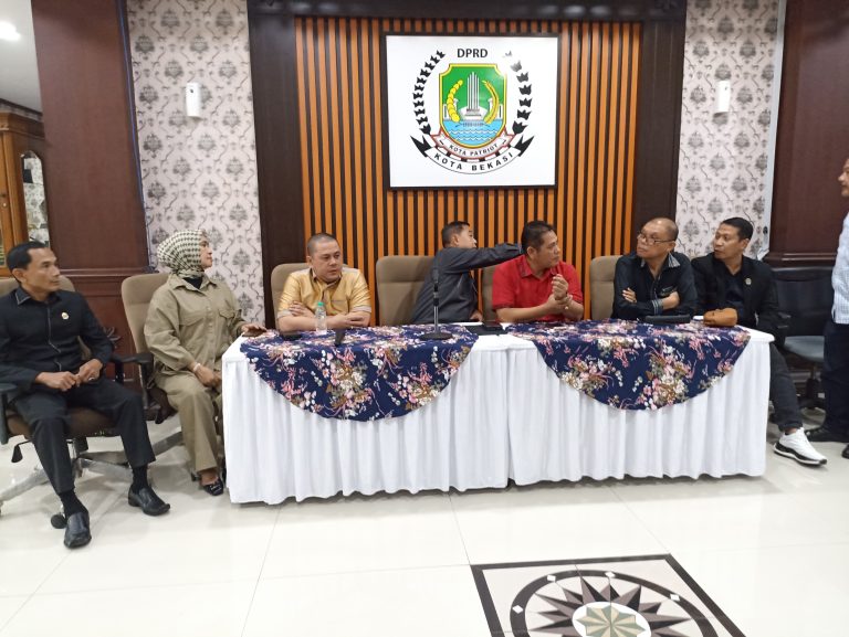 Madong Absen, Upaya Perdamaian Kasus Dugaan Penganiayaan di DPRD Bekasi ...