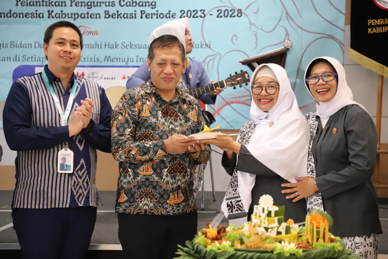 Kabupaten Bekasi - Pengurus Cabang IBI Kabupaten Bekasi berkomitmen tingkatkan pelayanan kesehatan ibu dan balita, sejalan dengan program pemerintah pusat mewujudkan Indonesia Emas 2045. Foto: Ist/Gobekasi.id.