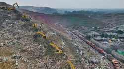 Kota Bekasi - Ketinggian maksimal TPST Bantargebang.