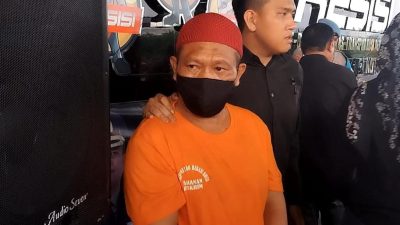 Kota Bekasi - Pelaku yang tega mencabuli keponakannya ditetapkan tersangka oleh Polres Metro Bekasi Kota. Foto: Septian/Gobekasi.id.