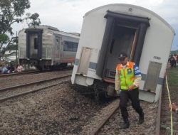 Kereta Api Purwojaya Anjlok, PT KAI: Jalur Sementara Dialihkan Satu Lajur