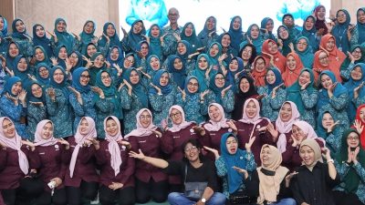 Kota Bekasi - Pertemuan Rutin (Pertin) TP PKK se-Kota Bekasi tahun 2025 digelar berbeda kali ini, karena dirangkai dengan Final Lomba Kader PKK Tingkat Kota Bekasi. Foto: Ist/Gobekasi.id.