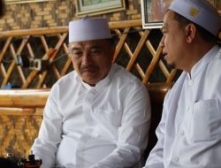 Wawali Bekasi Abdul Harris Silaturahmi ke KH Wahyudi, Tekankan Toleransi dan Kebersamaan