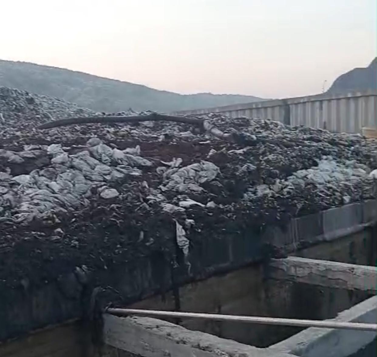 Kota Bekasi - Kondisi TPA Sumur Batu Longsor. Foto: Ist/Gobekasi.id.