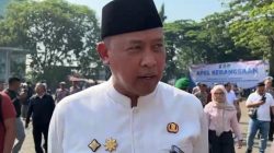 Kota Bekasi - Wali Kota Bekasi, Tri Adhianto usai melaksanakan apel Kebangsaan di Alun alun, Bekasi, Jumat (10/10/2025). Foto: Septian/Gobekasi.id.