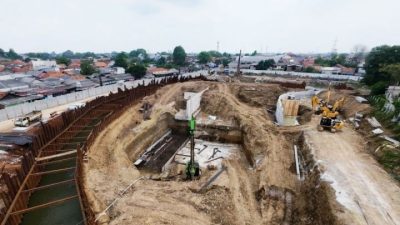 Kabupaten Bekasi - Progres pembangunan Bendung Sungai Hulu-0 (BSH-0) di Kali Cikarang Bekasi Laut, Kabupaten Bekasi. Foto: Ist