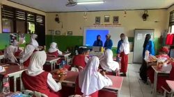 Kota Bekasi - Mahasiswa Universitas Bina Sarana Informatika (UBSI) Jatiwaringin menggelar kegiatan sosialisasi bertajuk “Kompak Itu Asyik: Implementasi Nilai-Nilai Persatuan Indonesia melalui Kegiatan Edukatif.”