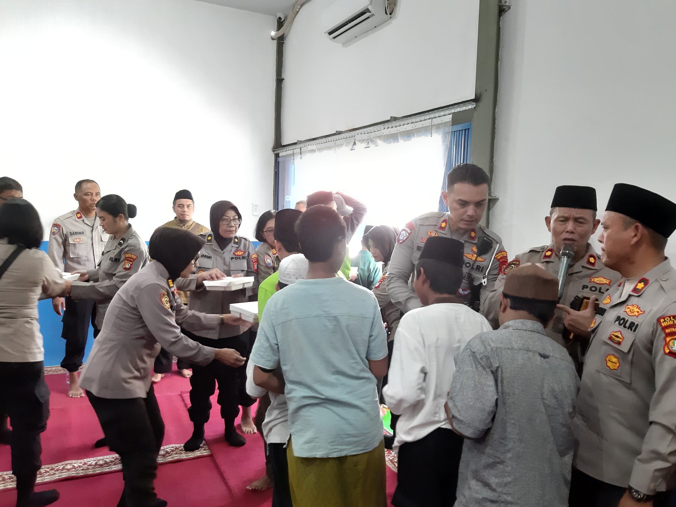 Kota Bekasi - Uji Coba Dapur MBG di Pekayon Jaya oleh Polres Metro Bekasi Kota, Jumat (24/10/2025). Foto: Ist/Gobekasi.id.