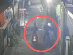 Motor Polisi di Bekasi Timur Disikat Maling, Aksi Terekam CCTV 