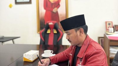 Kabupaten Bekasi - Ketua DPC PDI Perjuangan, Ade Kuswara Kunang. Foto: Ist
