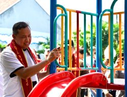 Wali Kota Bekasi Resmikan Lima Taman Bermain di Kecamatan Pondok Gede