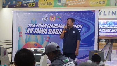 Kota Bekasi - Ketua Panitia Pra-Pekan Olahraga Provinsi Jawa Barat 2025, saat memberikan sambutan dalam pembukaan untuk cabang olahraga bowling resmi bergulir di Siliwangi Bowling Center, Kota Bandung, Minggu (16/11/2025). Foto: Gobekasi.id.