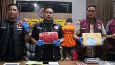 Kabupaten Bekasi - Satuan Reserse Narkoba Polres Metro Bekasi membongkar kasus jual-beli narkoba lewat media sosial. Foto: Ist/Gobekasi.id.