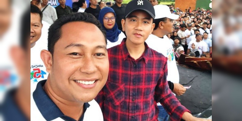 Kabupaten Bekasi - Sarjan saat menjadi panitia mancing gratis mengundag Wakil Presiden RI Gibran Rakabuming Raka. Foto: Dok.Sarjan