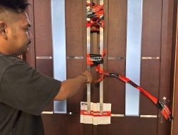 BREAKING NEWS: Ruang Kerja Bupati Bekasi Disegel KPK, Dugaan OTT Menguat