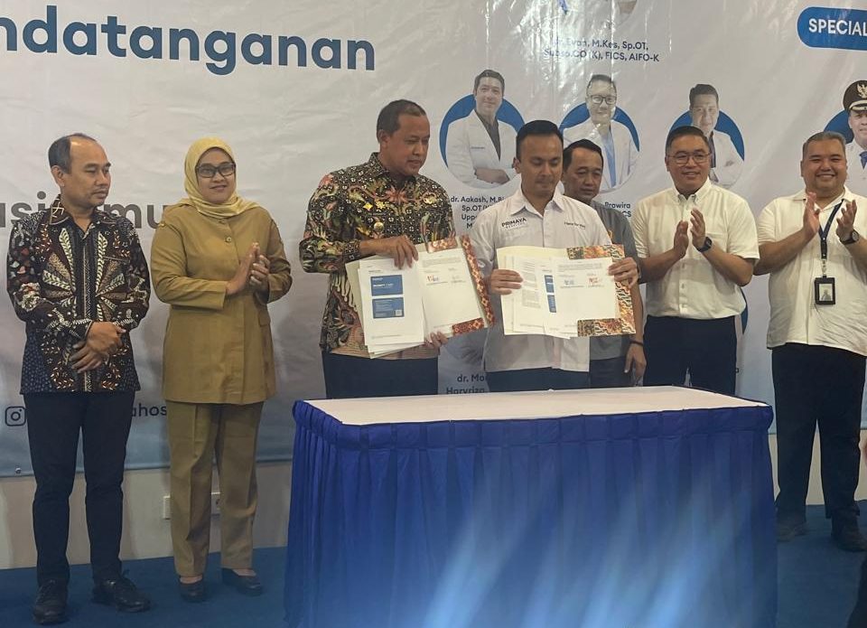 Kota Bekasi - MoU atau kerjasama antara KONI Kota Bekasi dengan Primaya Bekasi Timur yang berlokasi di Jl HM Joyo Martono pada Selasa (9/12/2025) siang. Foto: Gobekasi.id.