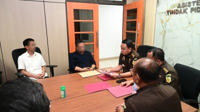 Kabupaten Bekasi - Kejati Jabar menetapkan tersangka RAS-eks Sekwan Kabupaten Bekasi dan S-Wakil Ketua DPRD dalam kasus tindak pidana korupsi tunjangan rumah. Foto: Ist/Gobekasi.id.