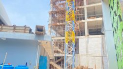 Kota Bekasi - Proyek pembangunan GOR Terpadu 10 lantai di Kompleks Stadion Patriot Candrabhaga. Foto: Gobekasi.id.