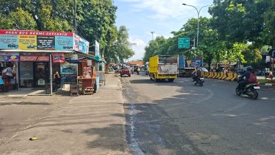 Kota Bekasi - Lokasi loket tiket PO Bus Cahaya Trans di Jatiasih. Foto: Septian/Gobekasi.id.