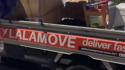Kota Bekasi - Driver Lalamove bawa kabur 10 Laptop customer (Tiktok @cocosalmonn)