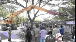 Membongkar Warung Remang-remang yang Bertahan Puluhan Tahun