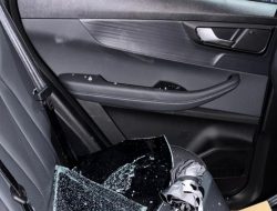 Usai Nonton Live Musik, Wanita Ini jadi Korban Pecah Kaca