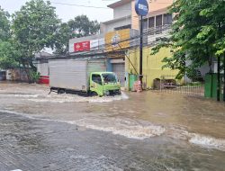Akses Bekasi–Jaktim Lumpuh, Jalan Bintara Raya Terendam Banjir