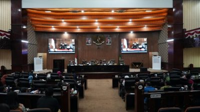 Kota Bekasi - Suasana rapat di ruang paripurna DPRD Kota Bekasi bersama dengan perwakilan KPK, Jumat (23/1/2026). Foto: Ist/Gobekasi.id.