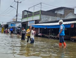 Gerak Cepat PLN Cikarang Salurkan Bantuan Warga Terdampak Banjir di Kabupaten Bekasi