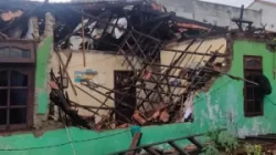 Rumah di Bekasi Rusak Berat Diterjang Angin Kencang