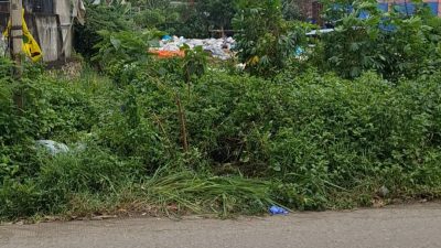 Kota Bekasi - Lokasi penemuan jenazah seorang wanita di Jalan Caringin, Kelurahan Bojong Rawalumbu, Kecamatan Rawalumbu, Kota Bekasi. Foto: Septian/Gobekasi.id.
