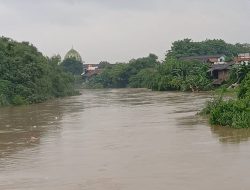 Ketinggian Kali Bekasi Turun, Banjir Disebut Dipicu Hujan Lokal dan Drainase Buruk