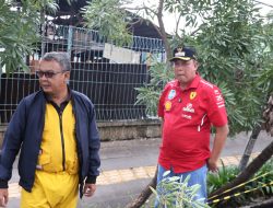 Wali Kota Bekasi Tinjau Jalan Ambles di Narogong, Desak Perbaikan Dipercepat