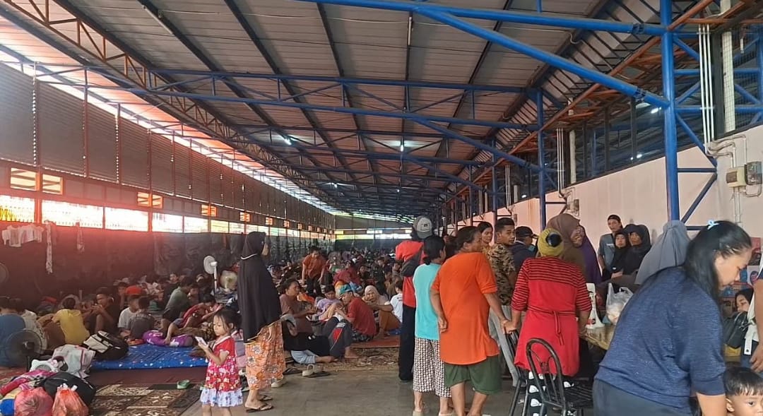 Kabupaten Bekasi - Korban banjir di Babelan, Kabupaten Bekasi, mengungsi. Foto: Gobekasi.id.