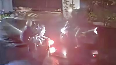 Kota Bekasi -Rekaman CCTV begal sasar wanita di Pondok Melati. Foto: Ist